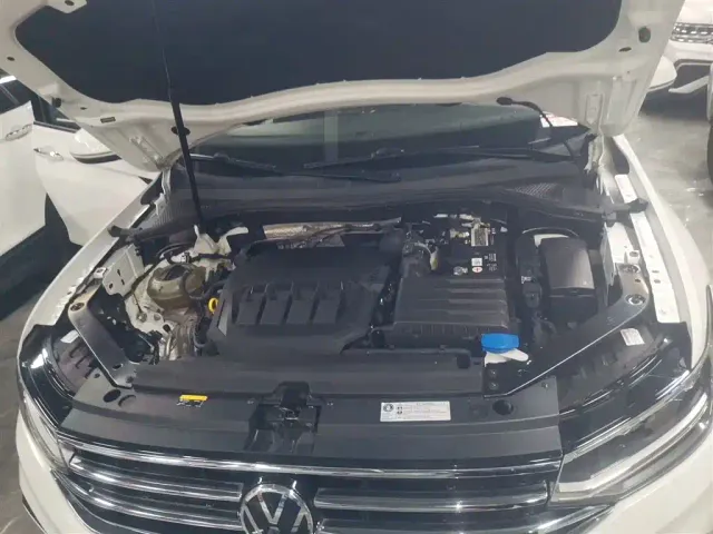 Volkswagen Tiguan L — Фото автомобиля 16