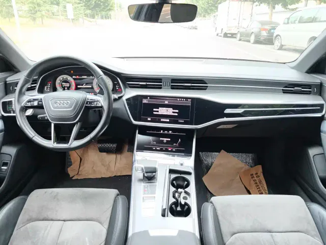 Audi A6L — Фото автомобиля 11