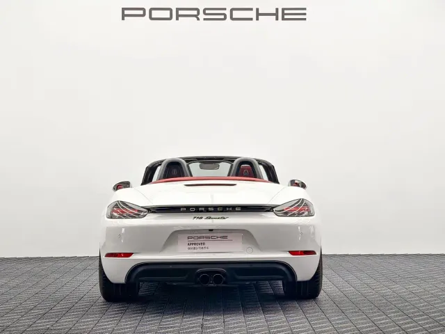 Porsche 718 — Фото автомобиля 3