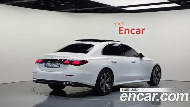 Mercedes-Benz E-Class W214 — Фото автомобиля 2