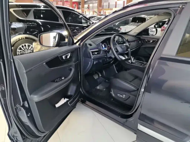 Chery Tiggo 8 — Фото автомобиля 15