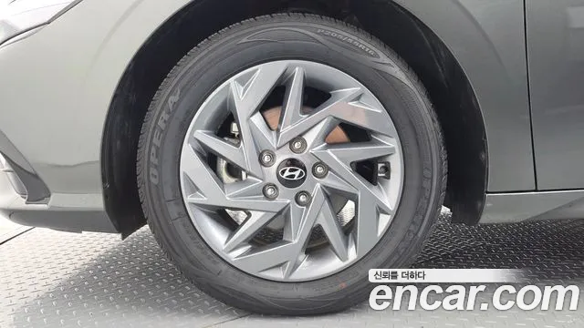 Hyundai AVANTE Новый Avante (CN7) — Фото автомобиля 5