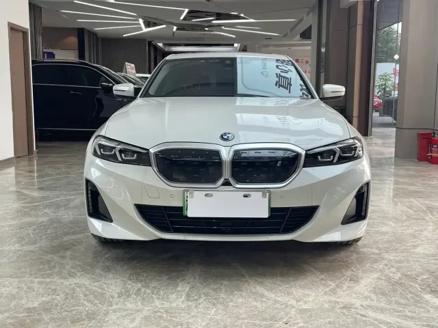 BMW i3 — Фото автомобиля 2