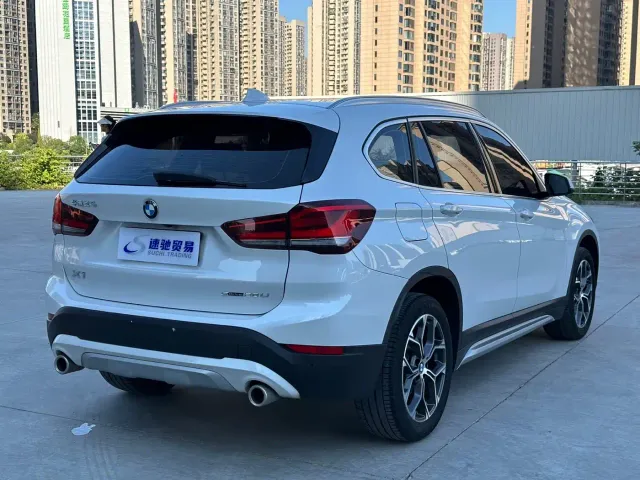 BMW X1 — Фото автомобиля 6