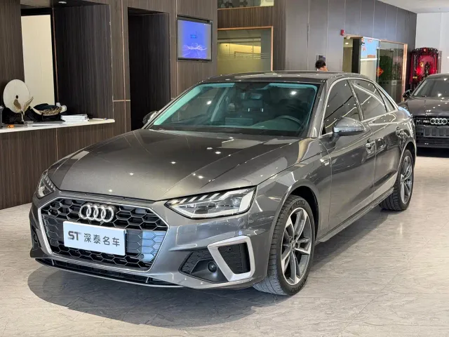 Фотография автомобиля — Audi A4L