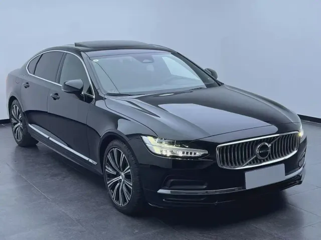 Volvo S90 — Фото автомобиля 3