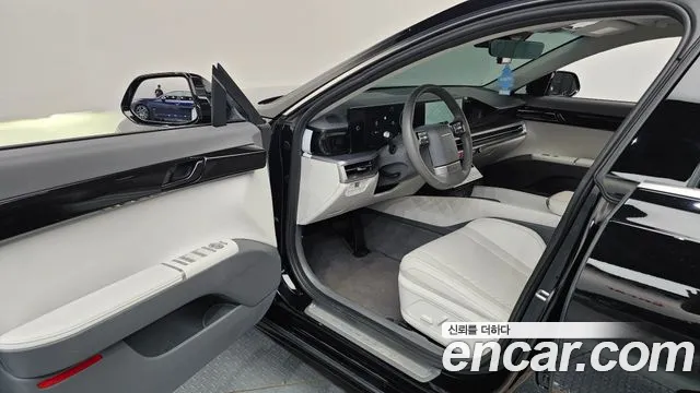 Hyundai Grandeur GN7 — Фото автомобиля 15