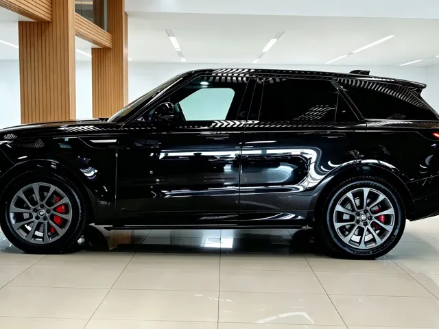 Land Rover Range Rover Sport — Фото автомобиля 4