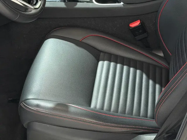 Land Rover Discovery Sport — Фото автомобиля 18