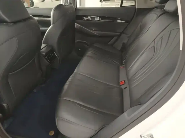 Geely Galaxy E5 — Фото автомобиля 16