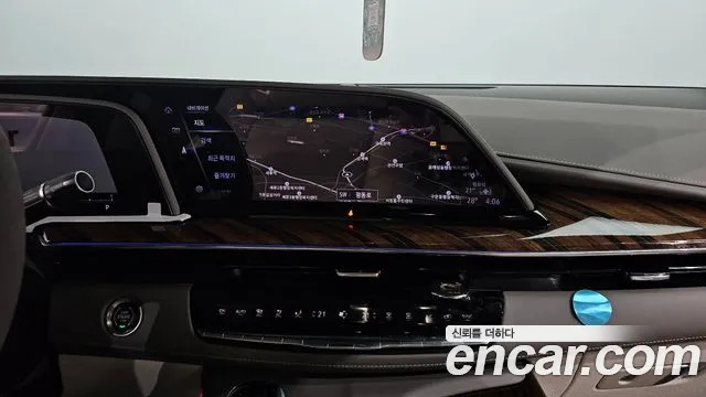 Cadillac Escalade Escalade 5 поколение — Фото автомобиля 12