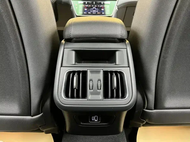 Maserati Grecale — Фото автомобиля 20