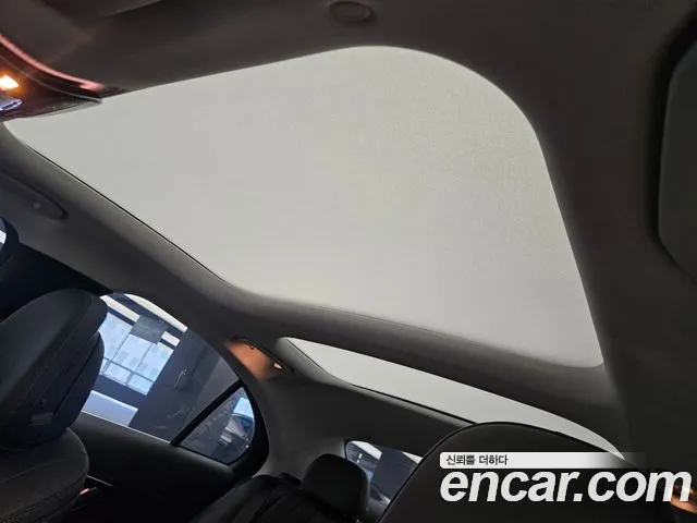 Mercedes-Benz E-Class — Фото автомобиля 17