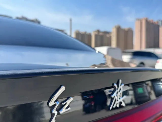 Hongqi H5 — Фото автомобиля 12
