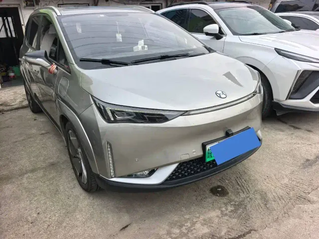 Hycan Z03 — Фото автомобиля 3