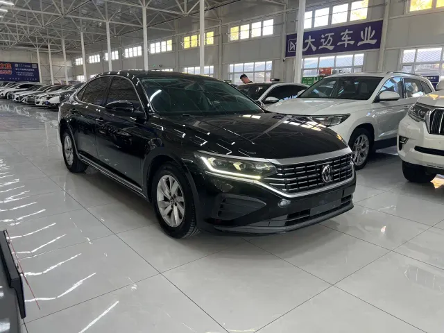 Volkswagen Passat — Фото автомобиля 3