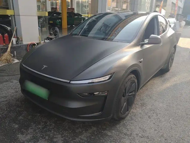 Фотография автомобиля — Tesla Model Y