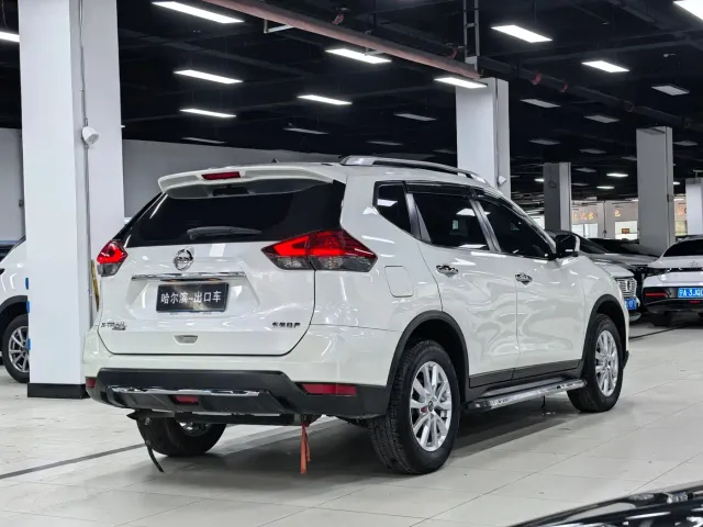 Nissan X-Trail — Фото автомобиля 25