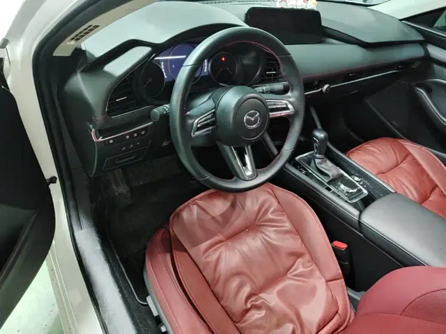 Mazda Axela — Фото автомобиля 15