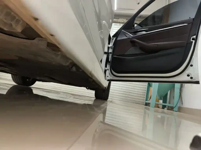 BMW 5 Series — Фото автомобиля 20