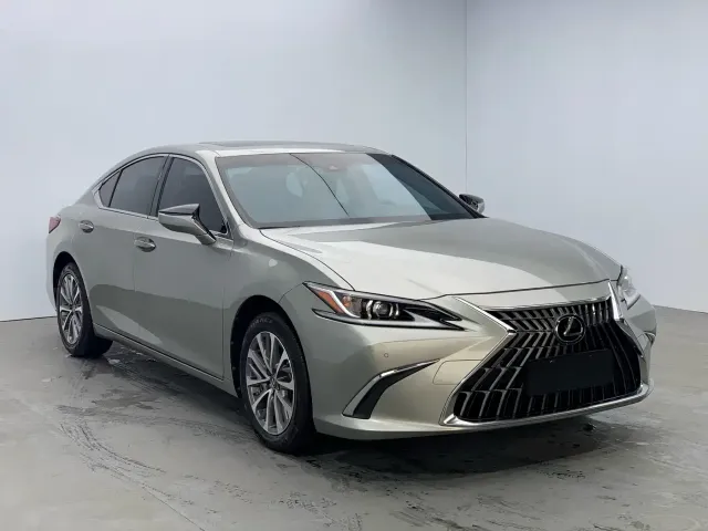 Lexus Lexus ES 2022 200 Excellence Edition — Фото автомобиля 3