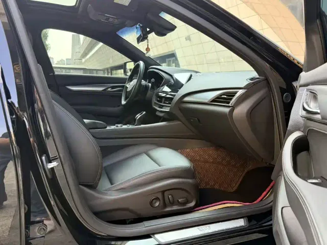 Cadillac CT5 — Фото автомобиля 5