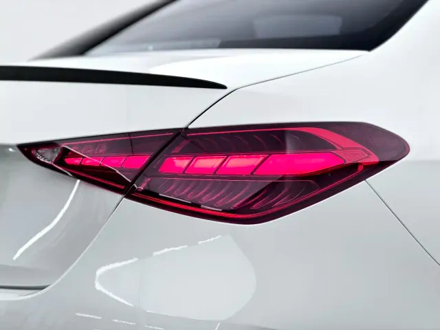 Mercedes-Benz C-Class — Фото автомобиля 11
