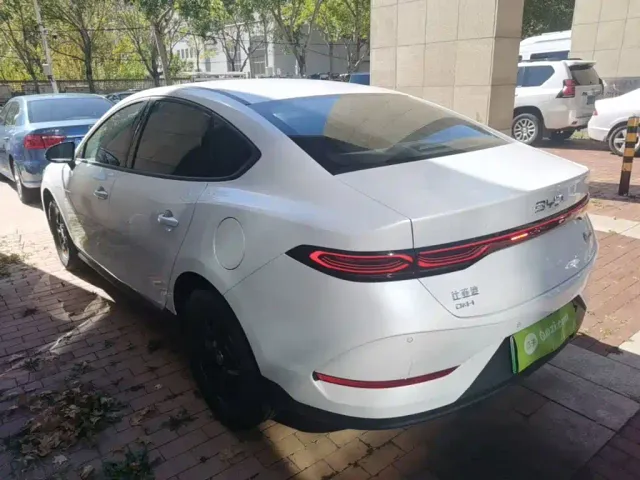 BYD Qin PLUS — Фото автомобиля 4