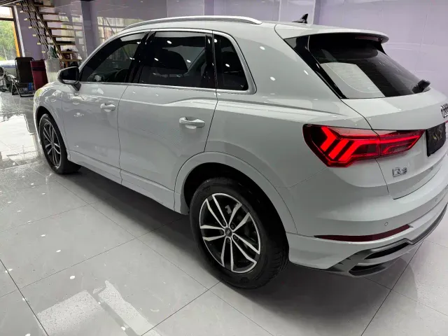 Audi Q3 — Фото автомобиля 6