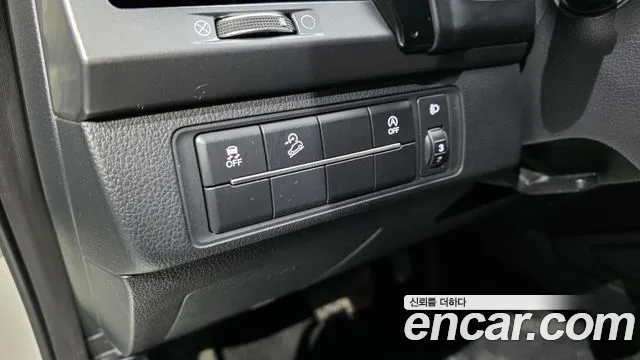 KG_Mobility_Ssangyong Rexton — Фото автомобиля 12