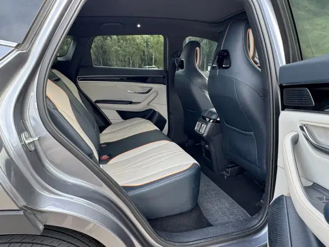 BYD Song PLUS — Фото автомобиля 19