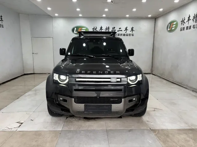 Land Rover Defender — Фото автомобиля 2