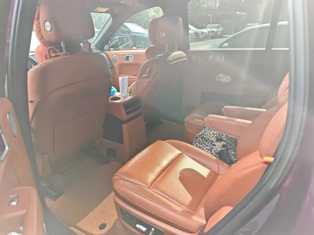 Li Auto L9 — Фото автомобиля 3
