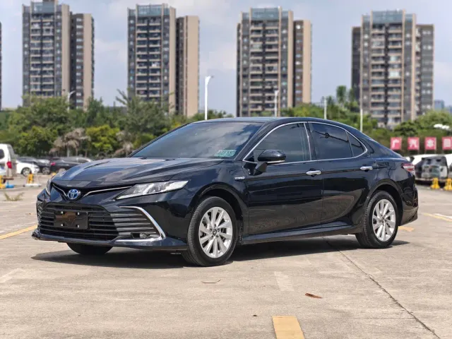 Фотография автомобиля — Toyota Camry