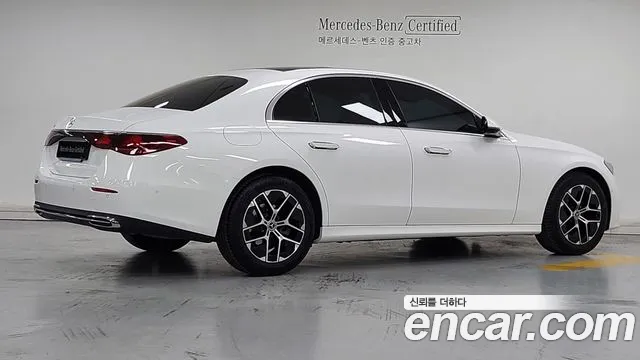 Mercedes-Benz E-Class W214 — Фото автомобиля 2