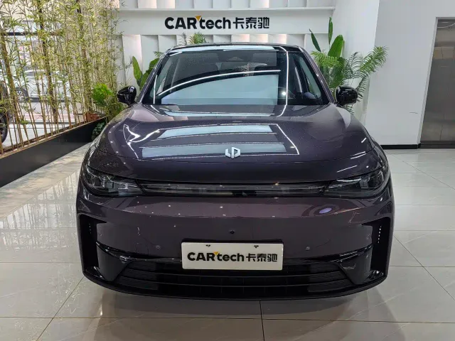 Leapmotor C10 — Фото автомобиля 2