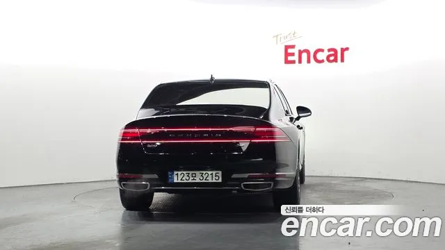 Genesis G90 Бензин 3.5 Turbo e-S/C AWD — Фото автомобиля 4