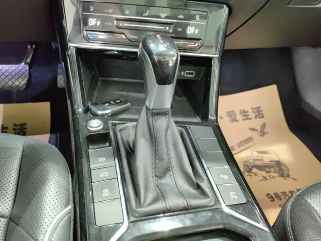 Volkswagen Passat — Фото автомобиля 16