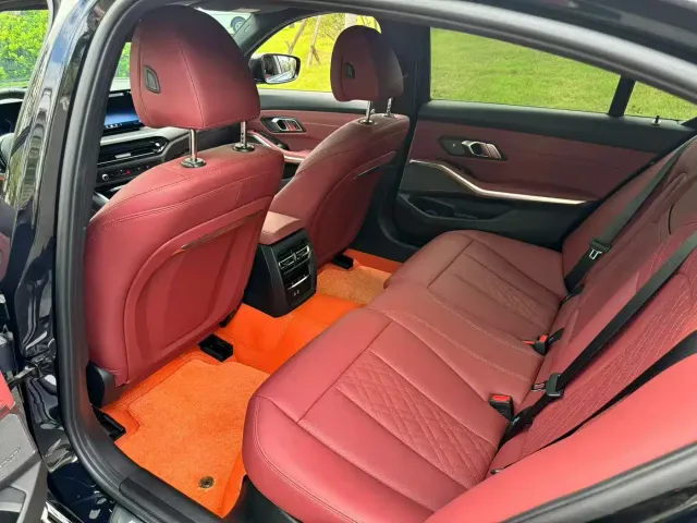 BMW 3 Series — Фото автомобиля 5