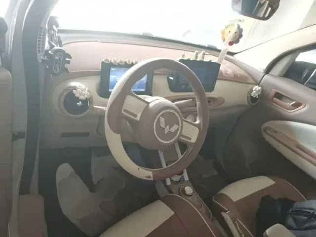 Wuling Hongguang Mini EV — Фото автомобиля 9