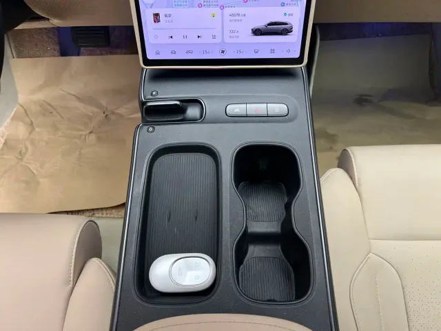 Nio ET5 Touring — Фото автомобиля 10