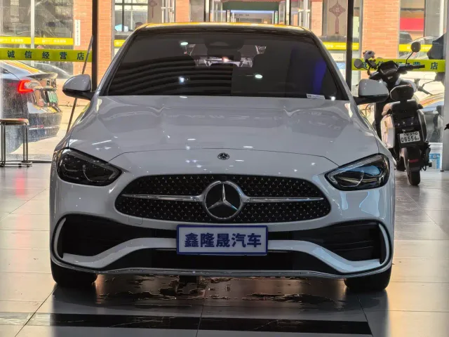 Mercedes-Benz C-Class — Фото автомобиля 2