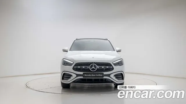 Mercedes-Benz GLA-Class H247 — Фото автомобиля 3