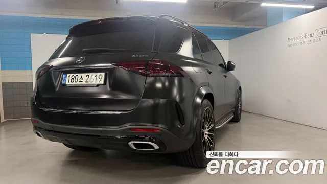Mercedes-Benz GLE-Class — Фото автомобиля 2