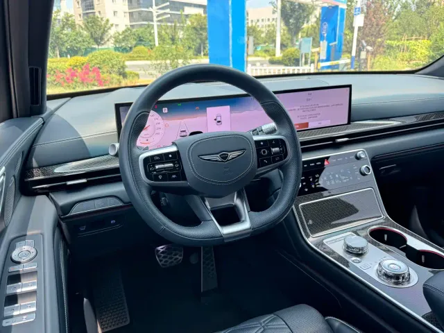 Genesis GV80 Coupe — Фото автомобиля 10