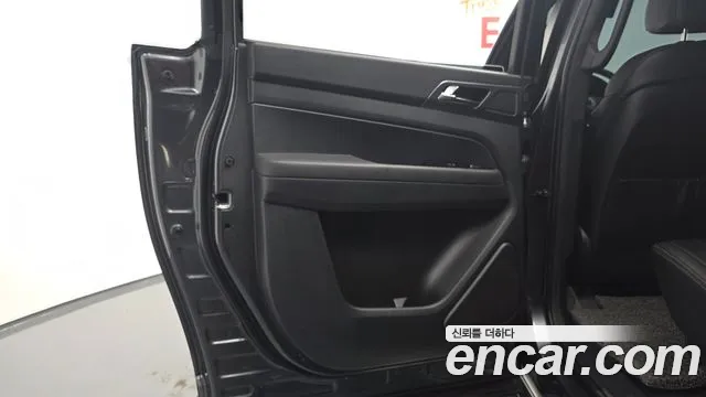 KG_Mobility_Ssangyong Rexton Новый Rexton Sport Дизель 2.2 4WD — Фото автомобиля 19