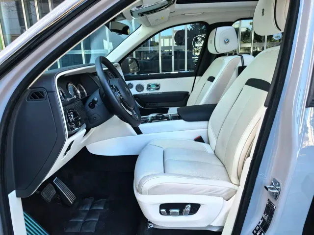 Rolls-Royce Cullinan — Фото автомобиля 8