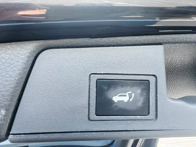 Toyota RAV4 — Фото автомобиля 24