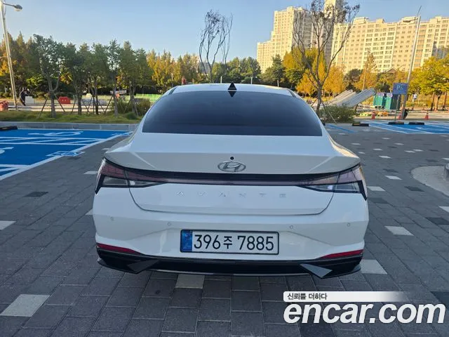 Hyundai Avante — Фото автомобиля 5