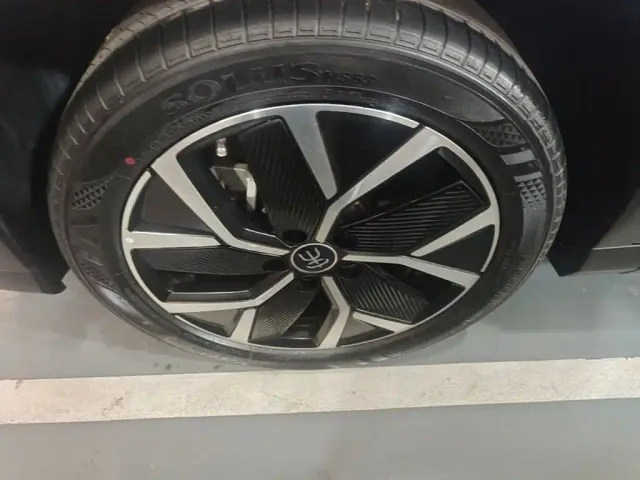 BYD Song L DM-i — Фото автомобиля 22